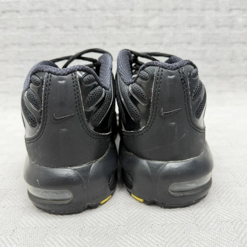 Nike Air Max Plus Shoes Unisex Kids Size 2.5 Black Low Top Sneakers CD0610-001